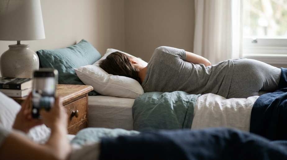 What is the healthiest sleeping position for your neck?